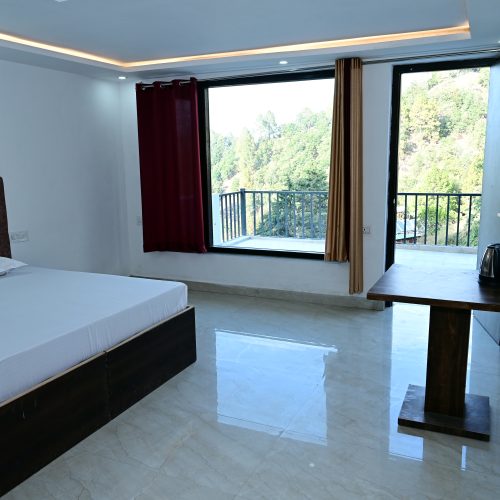 Apartment with view and balcony